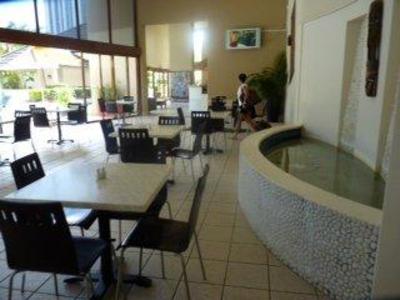 фото отеля Broadbeach Savannah Resort