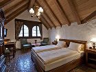 фото отеля Schloss-Hotel Swiss-Chalet