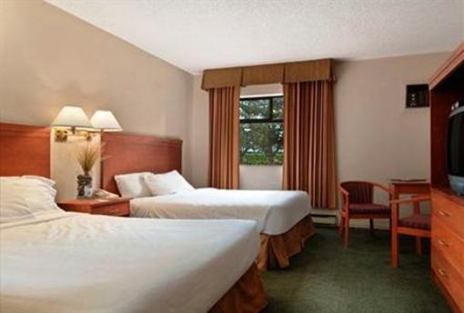 фото отеля Travelodge Hotel Chilliwack