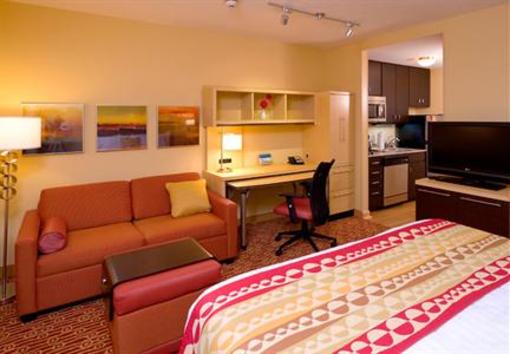 фото отеля TownePlace Suites Omaha West