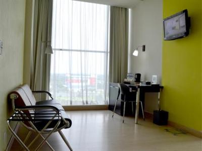 фото отеля Hotel Santika BSD City