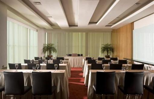фото отеля Hotel Santika BSD City