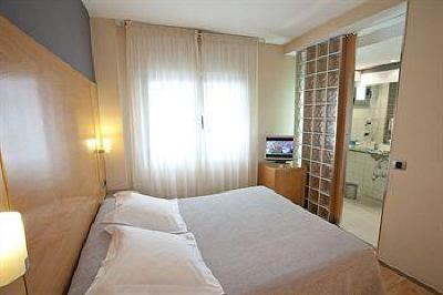 фото отеля Hotel Plaza A Coruna