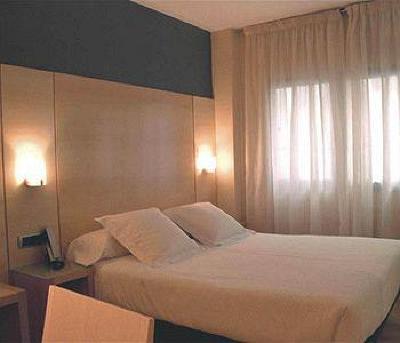 фото отеля Hotel Plaza A Coruna