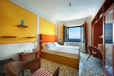 фото отеля Hotel Minerva Sorrento