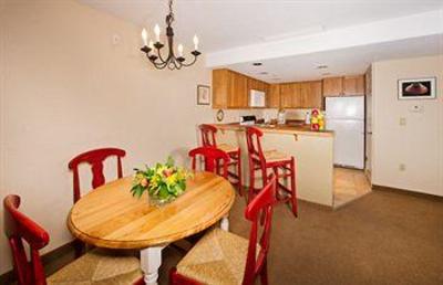 фото отеля Inn and Suites at Riverwalk