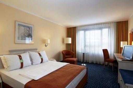 фото отеля Holiday Inn Stuttgart