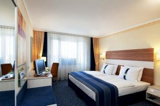 фото отеля Holiday Inn Stuttgart