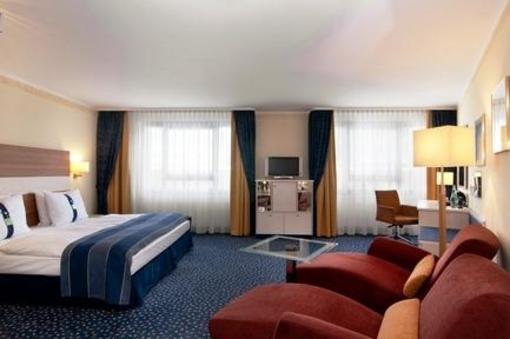 фото отеля Holiday Inn Stuttgart