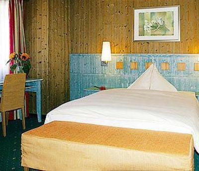 фото отеля Hotel Simi Zermatt