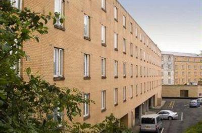 фото отеля Premier Inn Haymarket Edinburgh
