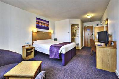 фото отеля Premier Inn Haymarket Edinburgh