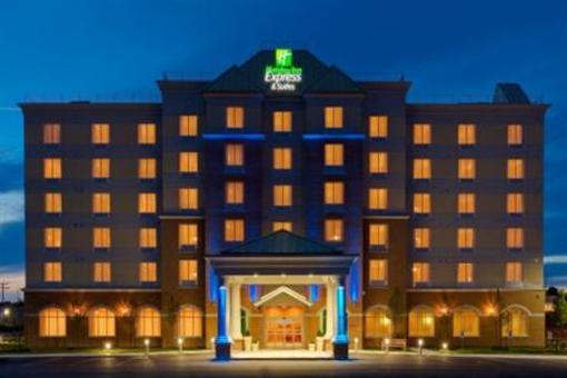 фото отеля Holiday Inn Express Hotel & Suites Bowmanville