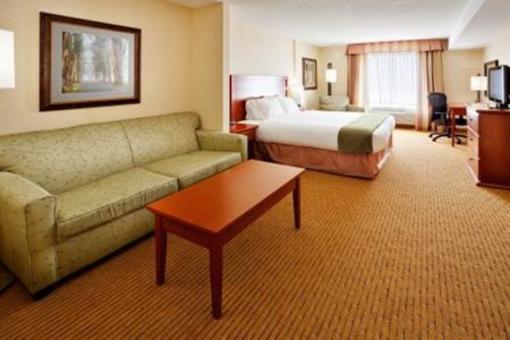 фото отеля Holiday Inn Express Hotel & Suites Bowmanville