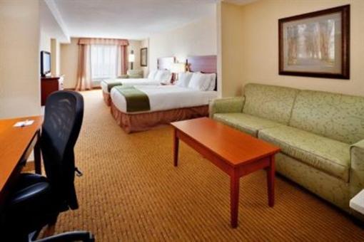 фото отеля Holiday Inn Express Hotel & Suites Bowmanville