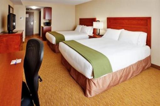 фото отеля Holiday Inn Express Hotel & Suites Bowmanville