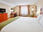 фото отеля Holiday Inn Express Hotel & Suites Bowmanville