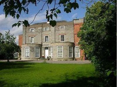 фото отеля Priory House & Oriental Brew House Long Bennington