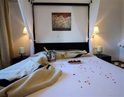 фото отеля Kallisti Thera Hotel