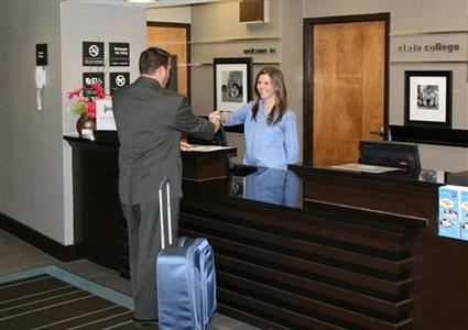 фото отеля Hampton Inn State College
