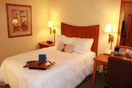 фото отеля Hampton Inn State College