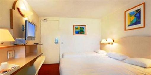 фото отеля Kyriad Lyon Est-Bron Eurexpo