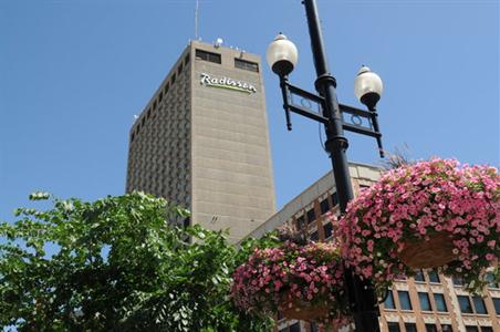 фото отеля Radisson Hotel Winnipeg Downtown