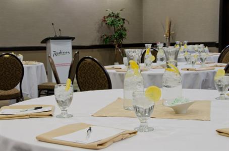 фото отеля Radisson Hotel Winnipeg Downtown
