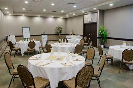 фото отеля Radisson Hotel Winnipeg Downtown