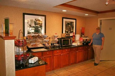 фото отеля Hampton Inn College Station