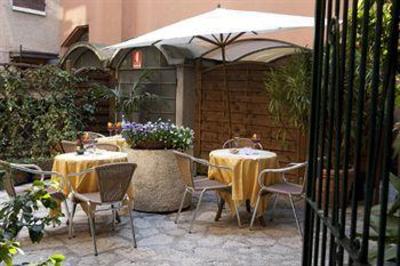 фото отеля Hotel degli Oleandri