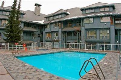 фото отеля Glacier Lodge & Suites