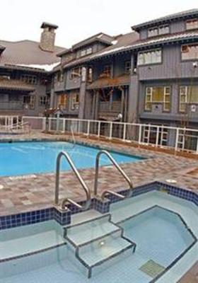фото отеля Glacier Lodge & Suites