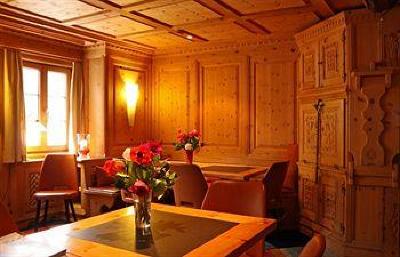 фото отеля Hotel Chesa Rosatsch