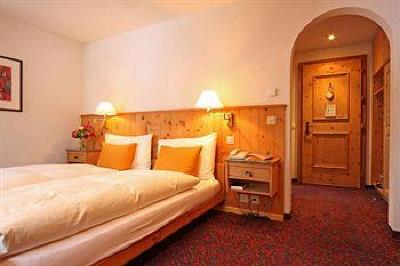 фото отеля Hotel Chesa Rosatsch