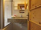 фото отеля Hotel Chesa Rosatsch
