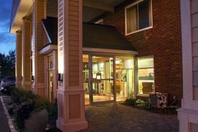 фото отеля Maritime Inn Port Hawkesbury