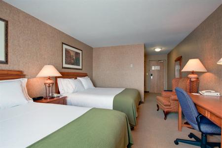 фото отеля Holiday Inn Express Saskatoon