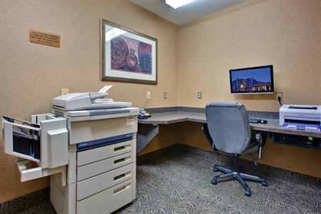 фото отеля Holiday Inn Express Saskatoon