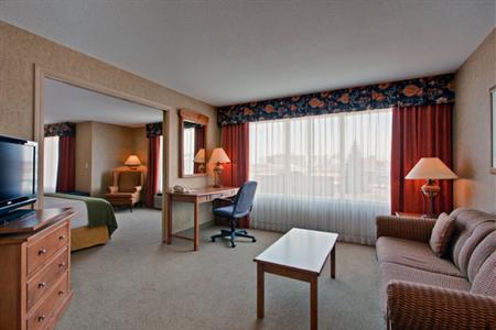 фото отеля Holiday Inn Express Saskatoon