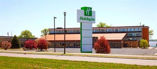 фото отеля Holiday Inn Detroit Lakes