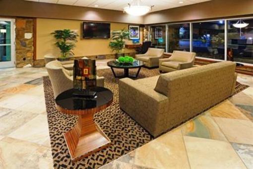 фото отеля Holiday Inn Detroit Lakes