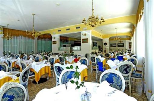 фото отеля Hotel Croce di Malta Lignano Sabbiadoro