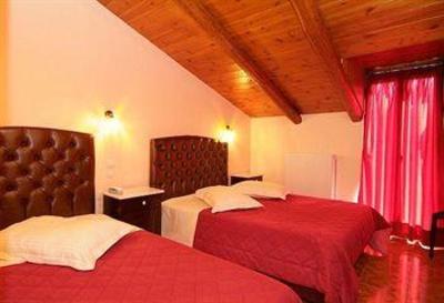 фото отеля Hotel Varonos
