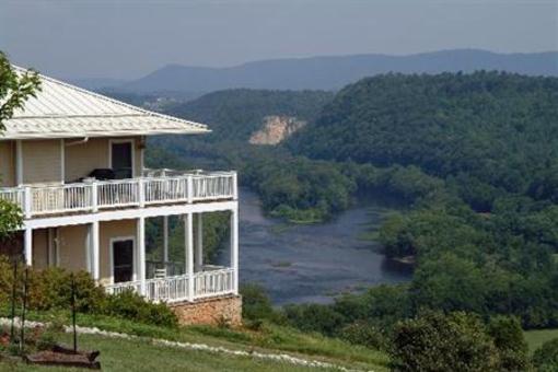 фото отеля Inn At Riverbend
