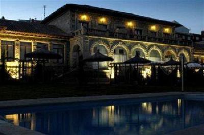 фото отеля Posada Rural Linar del Zaire Burgohondo