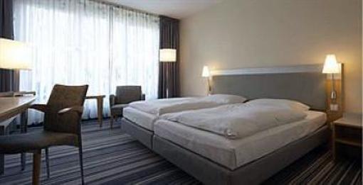 фото отеля Steigenberger Hotel Esplanade