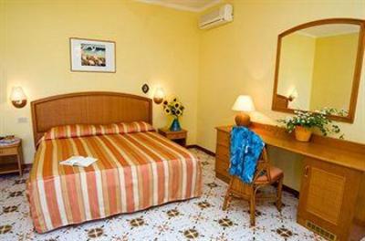 фото отеля Hotel Ambasciatori Ischia