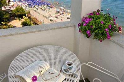 фото отеля Hotel Ambasciatori Ischia