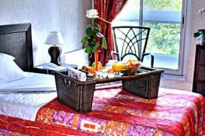 фото отеля Best Western Hotel Du Parc Chantilly